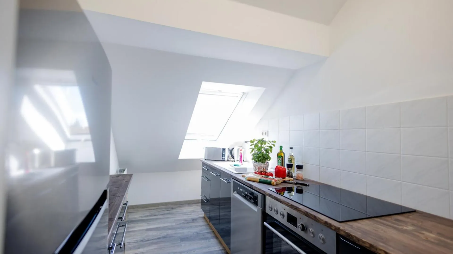 Uniqe I 100Qm I 2 Schlafzimmer I Naehe Messe Haar  Haar (Munich)