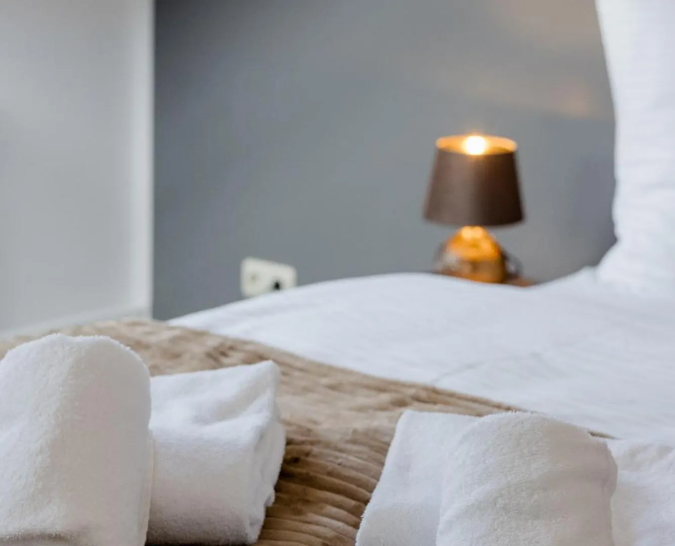 Apartment Uniqe I 100Qm I 2 Schlafzimmer I Naehe Messe Haar