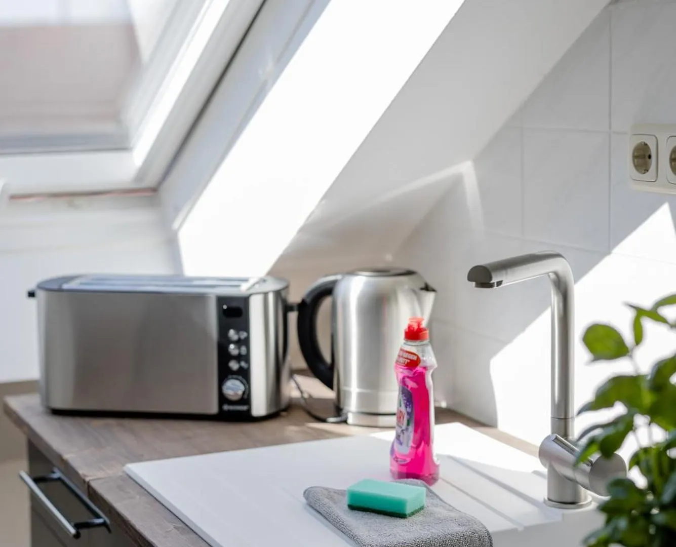 Uniqe I 100Qm I 2 Schlafzimmer I Naehe Messe Haar  Apartment
